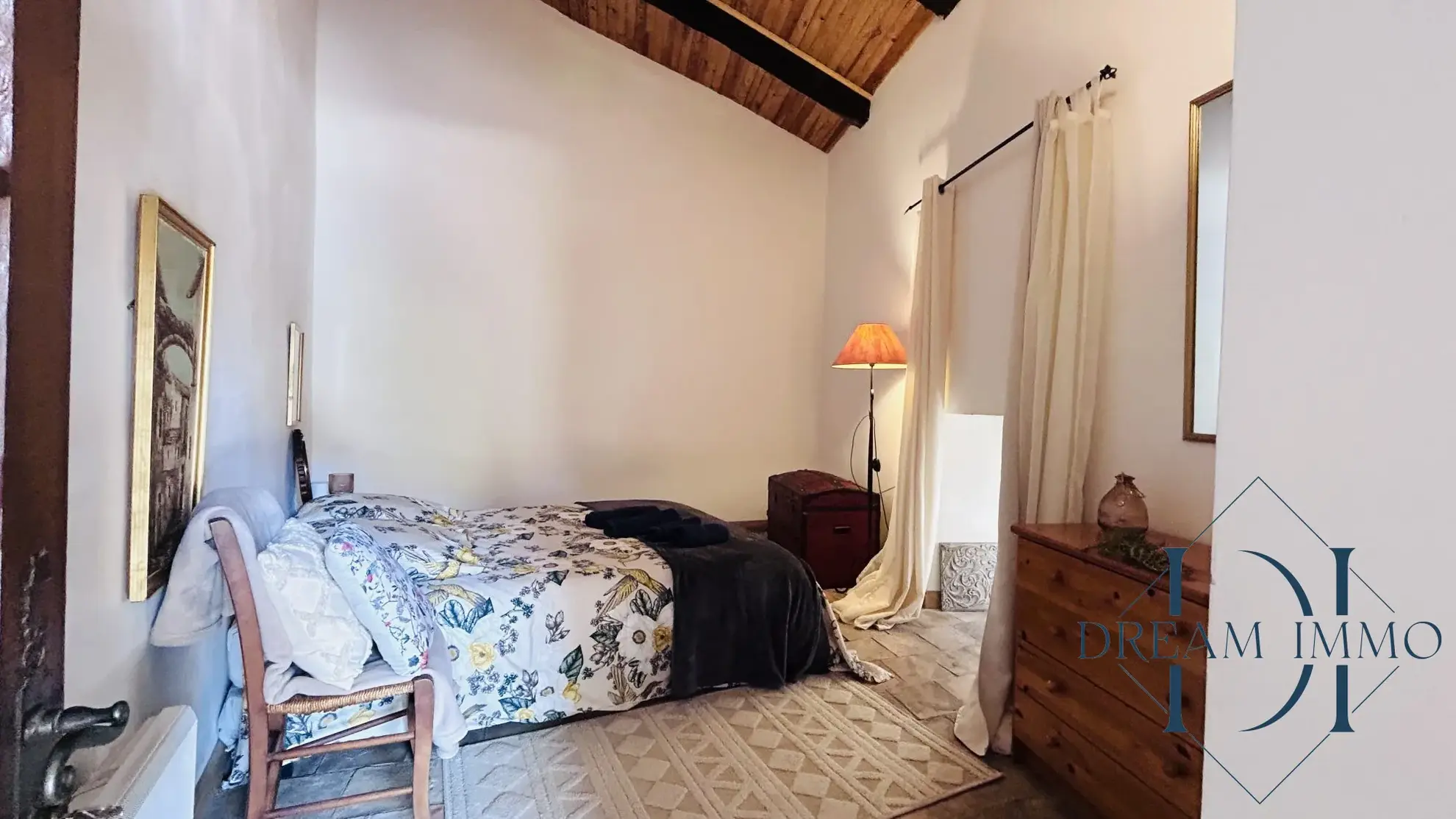 Charmante maison de village en pierre avec dépendances à Allegre-les-Fumades 