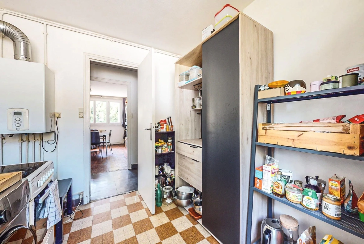 Appartement T2 lumineux de 53,19 m² à Lyon Cuire, secteur calme et proche transports 
