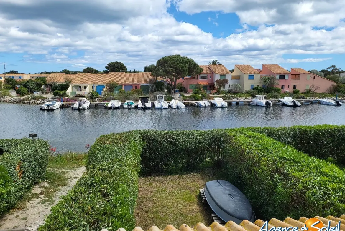 Magnifique maison T3 face à l'étang avec piscine et jardin à Le Barcarès 