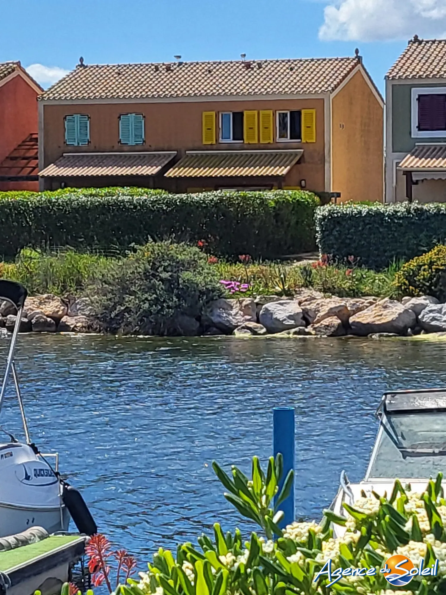 Magnifique maison T3 face à l'étang avec piscine et jardin à Le Barcarès 