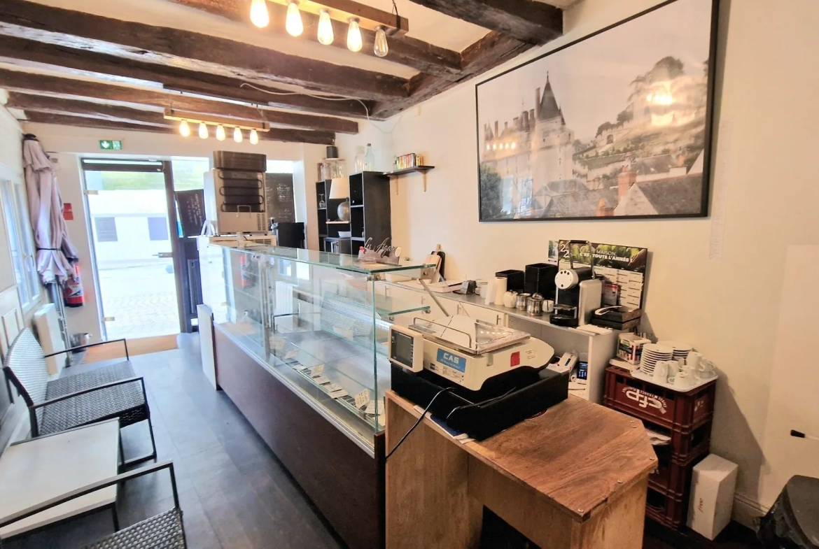 Fonds de commerce de 90 m² à Langeais, idéal pour la restauration avec terrasse 