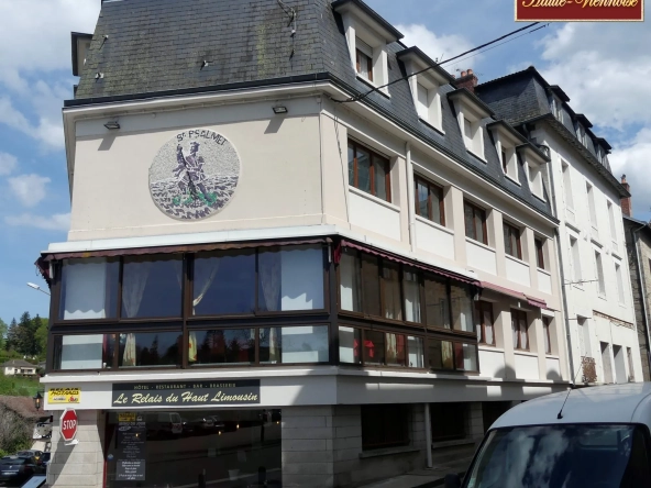 Fonds de commerce hôtel, bar et restaurant à Eymoutiers dans un village de caractère