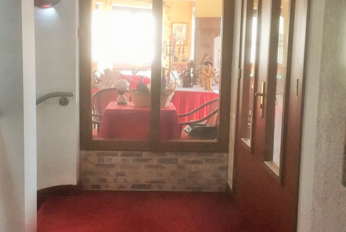 Fonds de commerce hôtel, bar et restaurant à Eymoutiers dans un village de caractère 