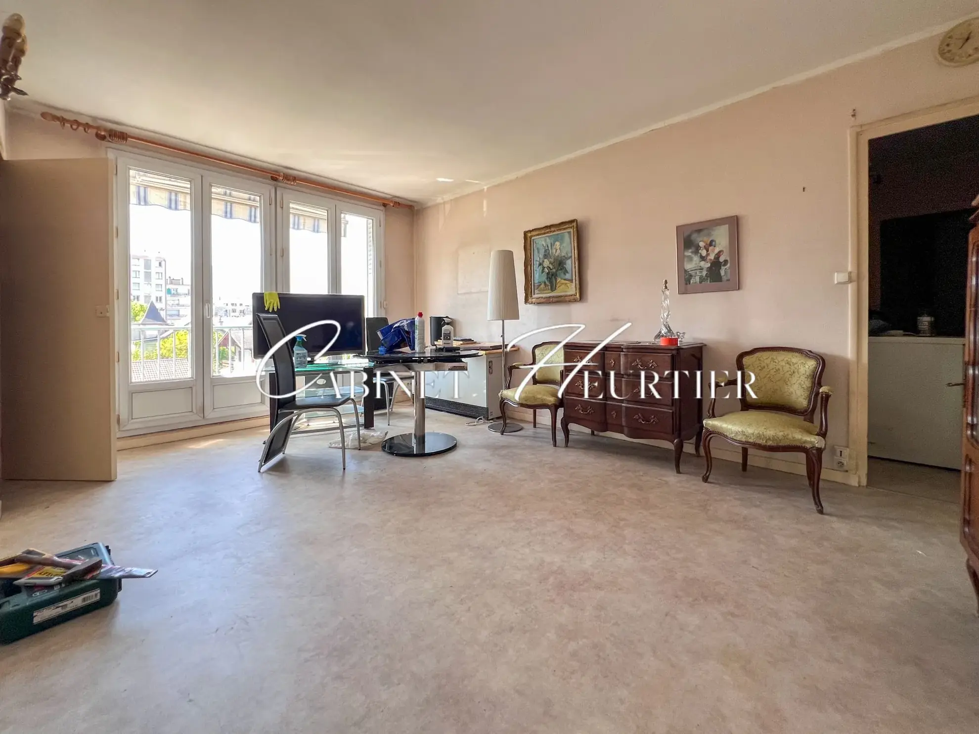 Appartement 4 pièces à vendre à Grenoble avec potentiel de rénovation 