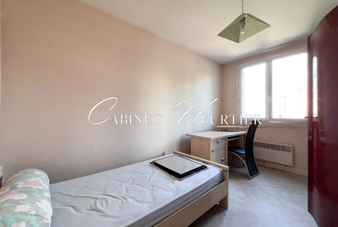 Appartement 4 pièces à vendre à Grenoble avec potentiel de rénovation 