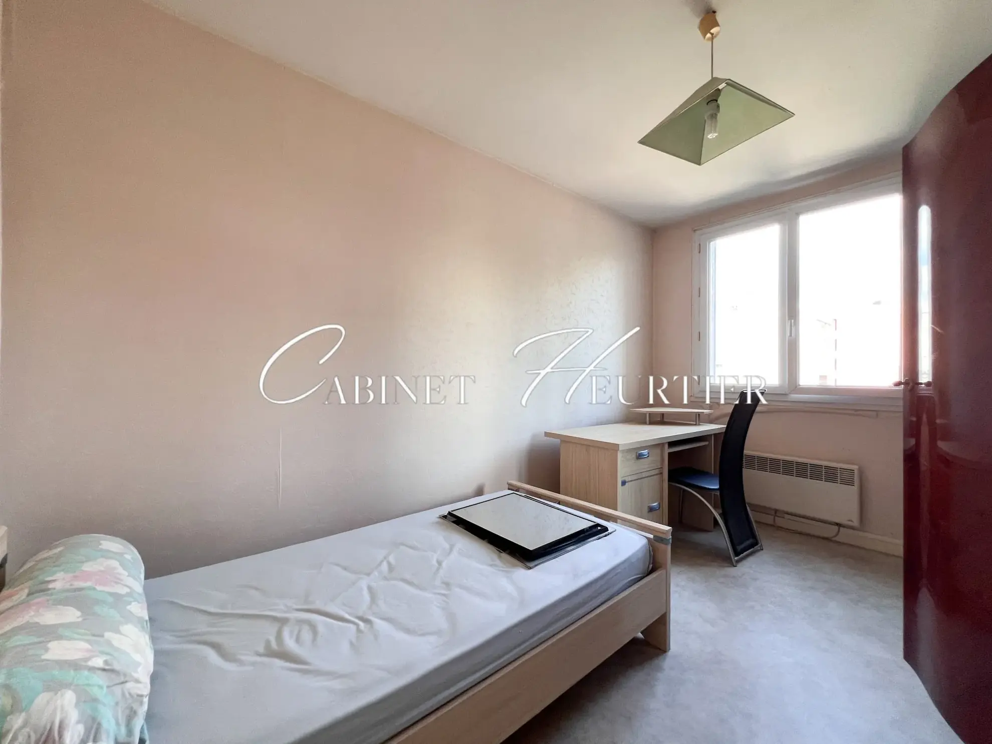 Appartement 4 pièces à vendre à Grenoble avec potentiel de rénovation 