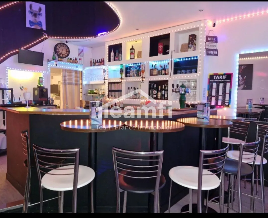 Fonds de commerce à vendre à Roanne - Bar, pub, karaoké avec licence 4 