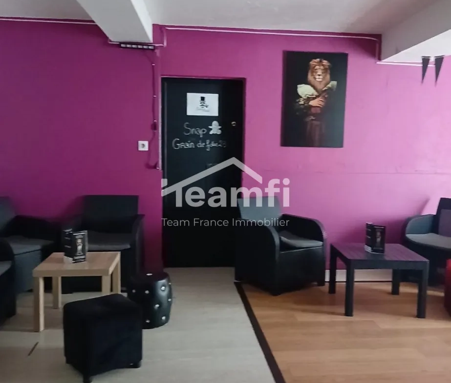Fonds de commerce à vendre à Roanne - Bar, pub, karaoké avec licence 4 