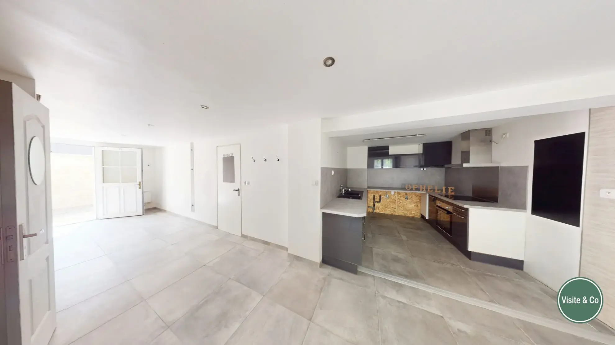 Maison de village 'Ophélie' à Bretteville-l'Orgueilleuse avec garage, idéale investissement ou résidence principale 