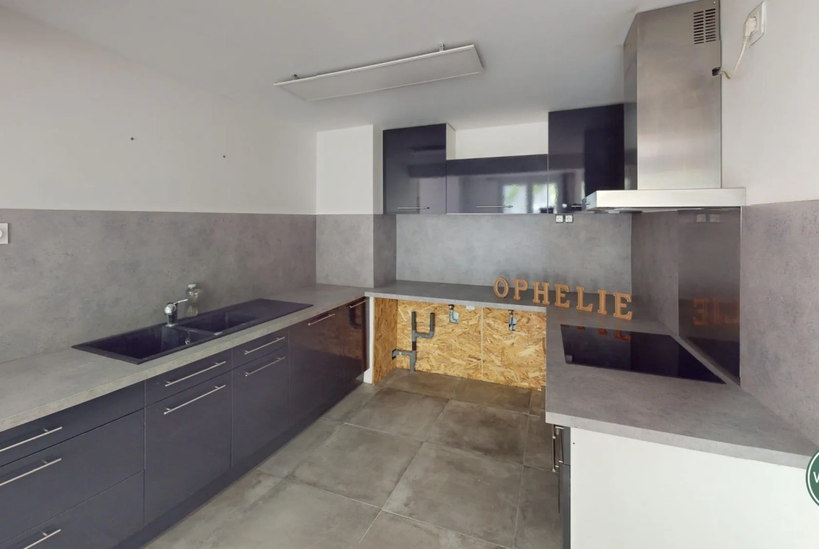 Maison de village 'Ophélie' à Bretteville-l'Orgueilleuse avec garage, idéale investissement ou résidence principale 