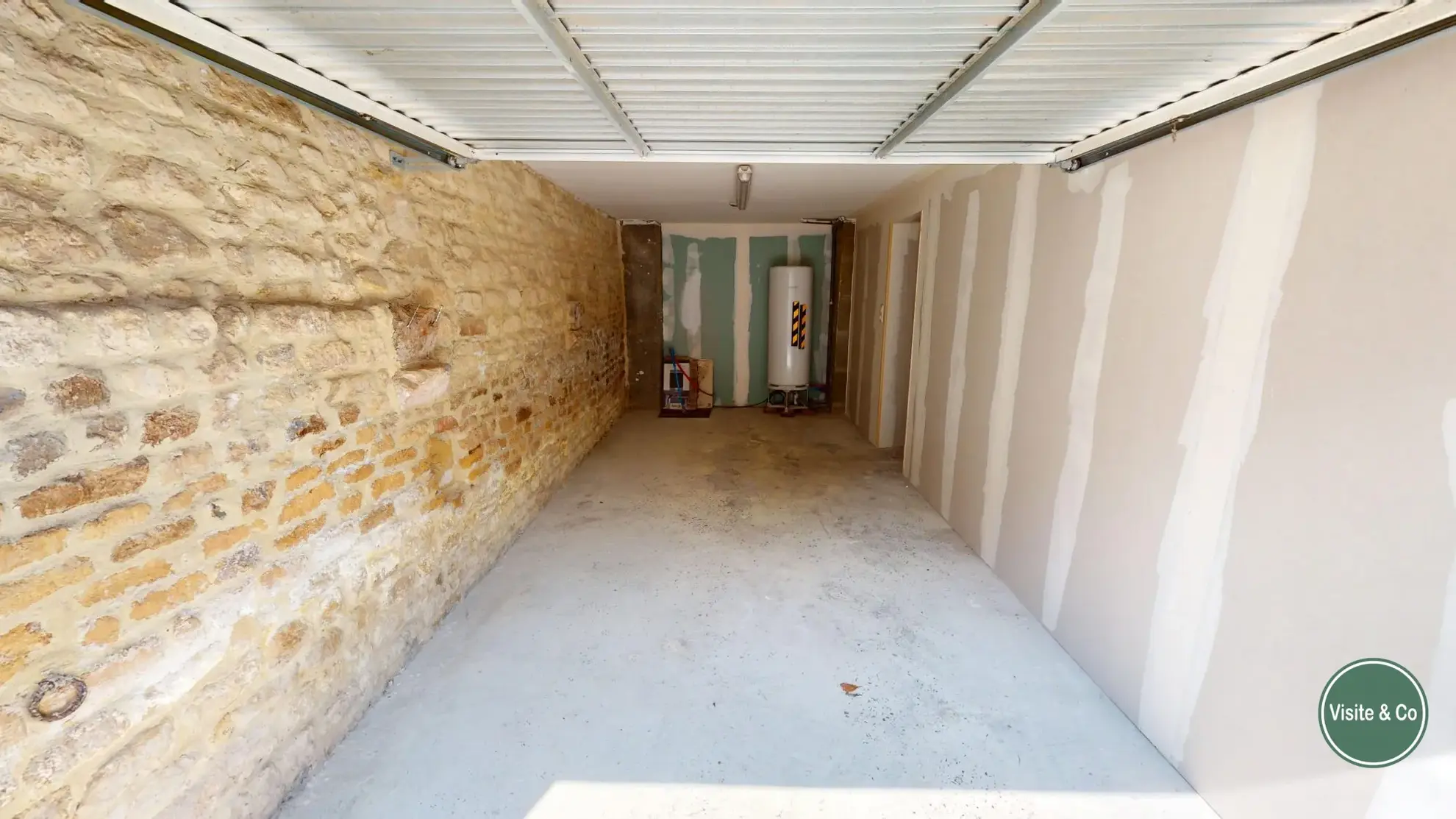 Maison de village 'Ophélie' à Bretteville-l'Orgueilleuse avec garage, idéale investissement ou résidence principale 