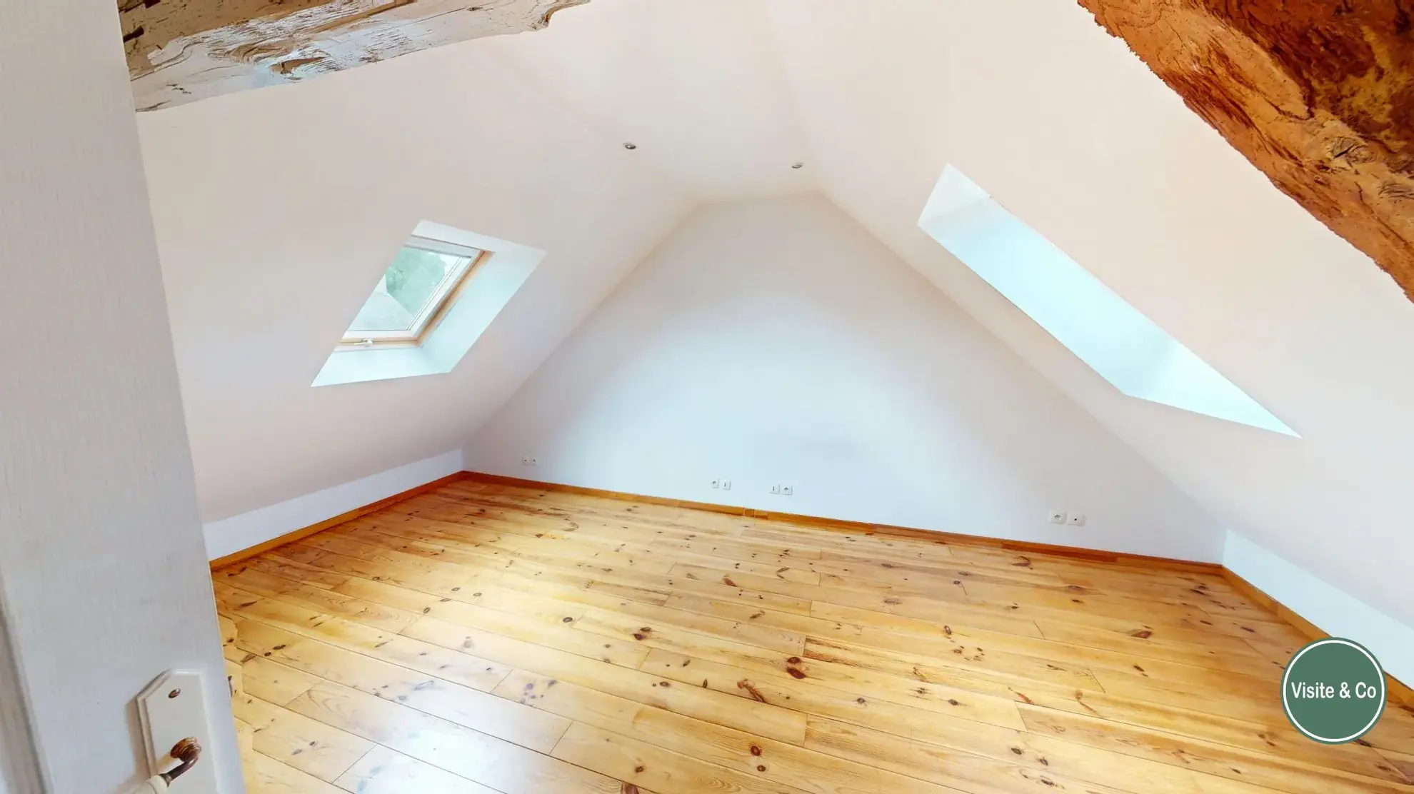 Maison de village 'Ophélie' à Bretteville-l'Orgueilleuse avec garage, idéale investissement ou résidence principale 