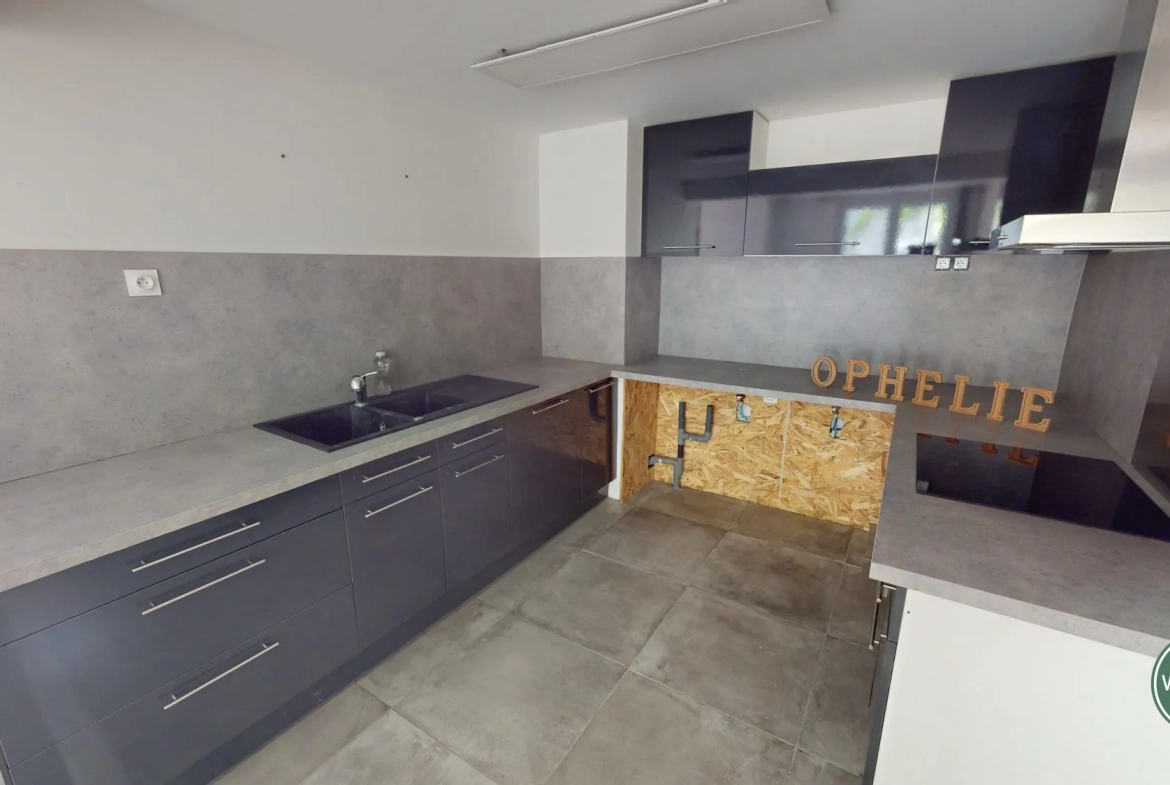 Maison de village 'Ophélie' à Bretteville-l'Orgueilleuse avec garage, idéale investissement ou résidence principale 