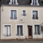 Magnifique maison de ville de 150 m² avec garage et cour intérieure à Mortagne-au-Perche