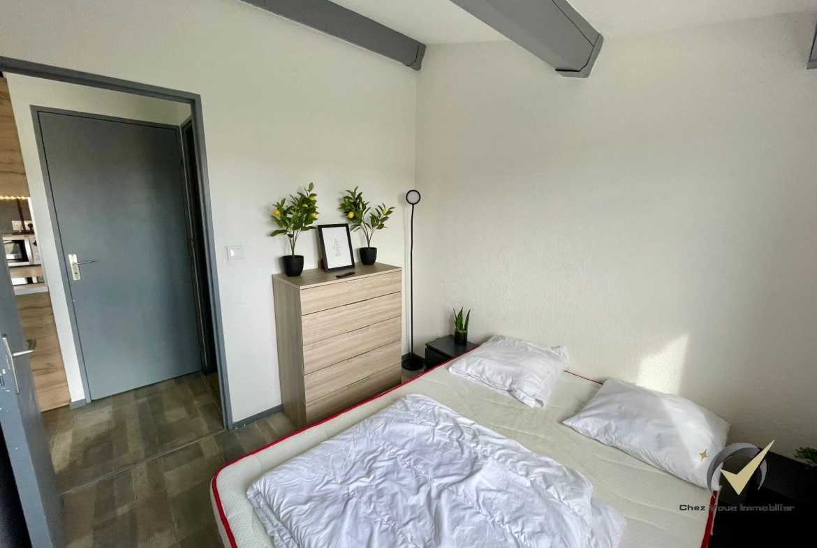 Appartement lumineux de 28 m² avec piscine et vue dégagée à Fréjus 