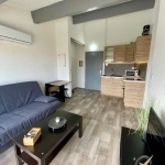 Appartement lumineux de 28 m² avec piscine et vue dégagée à Fréjus