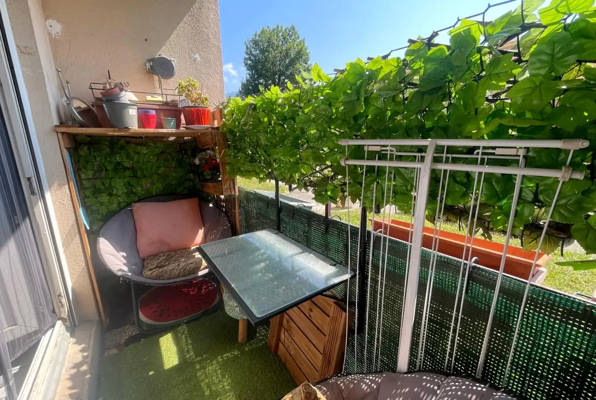 Appartement T4 spacieux à Sassenage avec cave et parking privé 