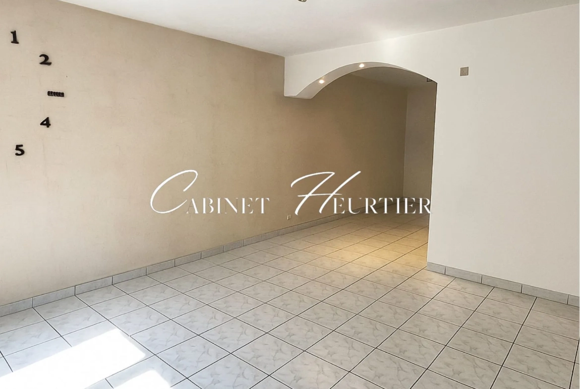 Appartement T4 spacieux à Sassenage avec cave et parking privé 