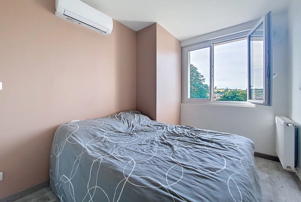 Appartement T3 rénové de 65 m2 à Saint-Symphorien-d’Ozon - Dernier étage avec cave 