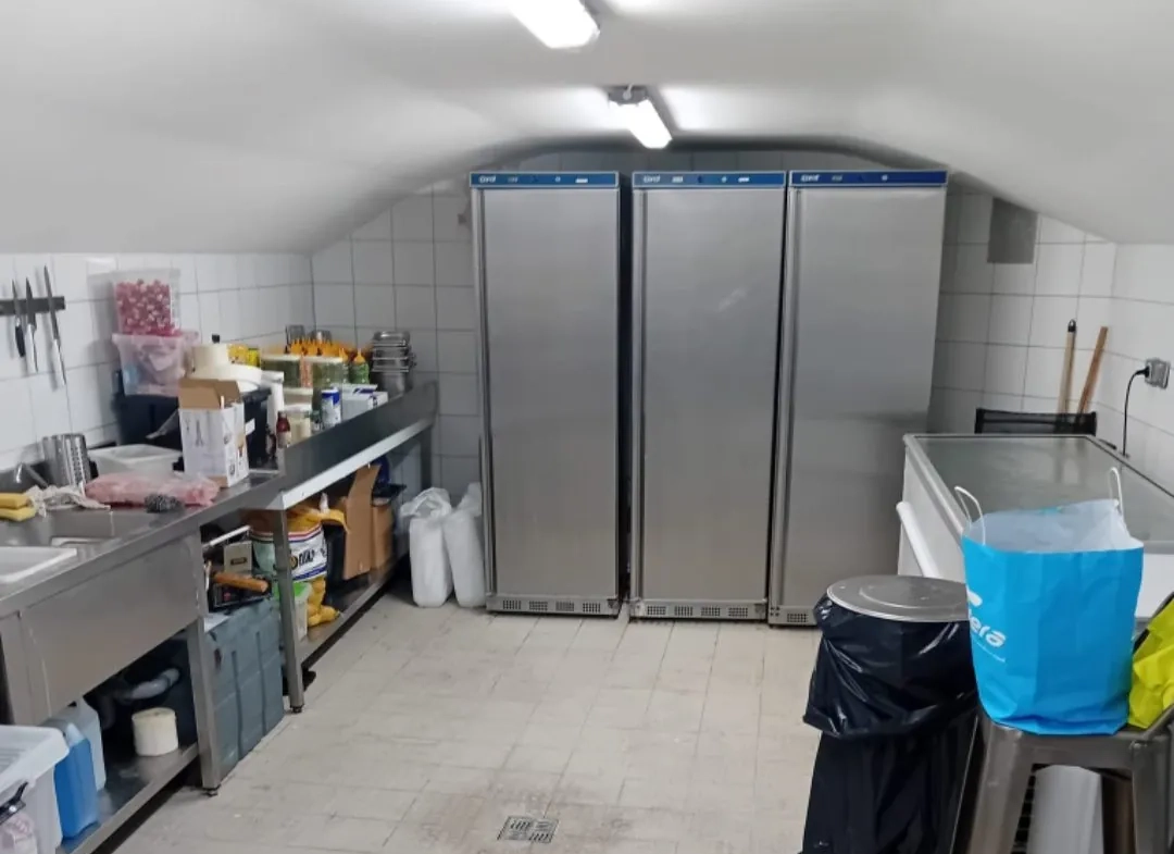 Restaurant rapide de 60 m² à Paris 17 avec terrasse – Fonds de commerce à vendre 
