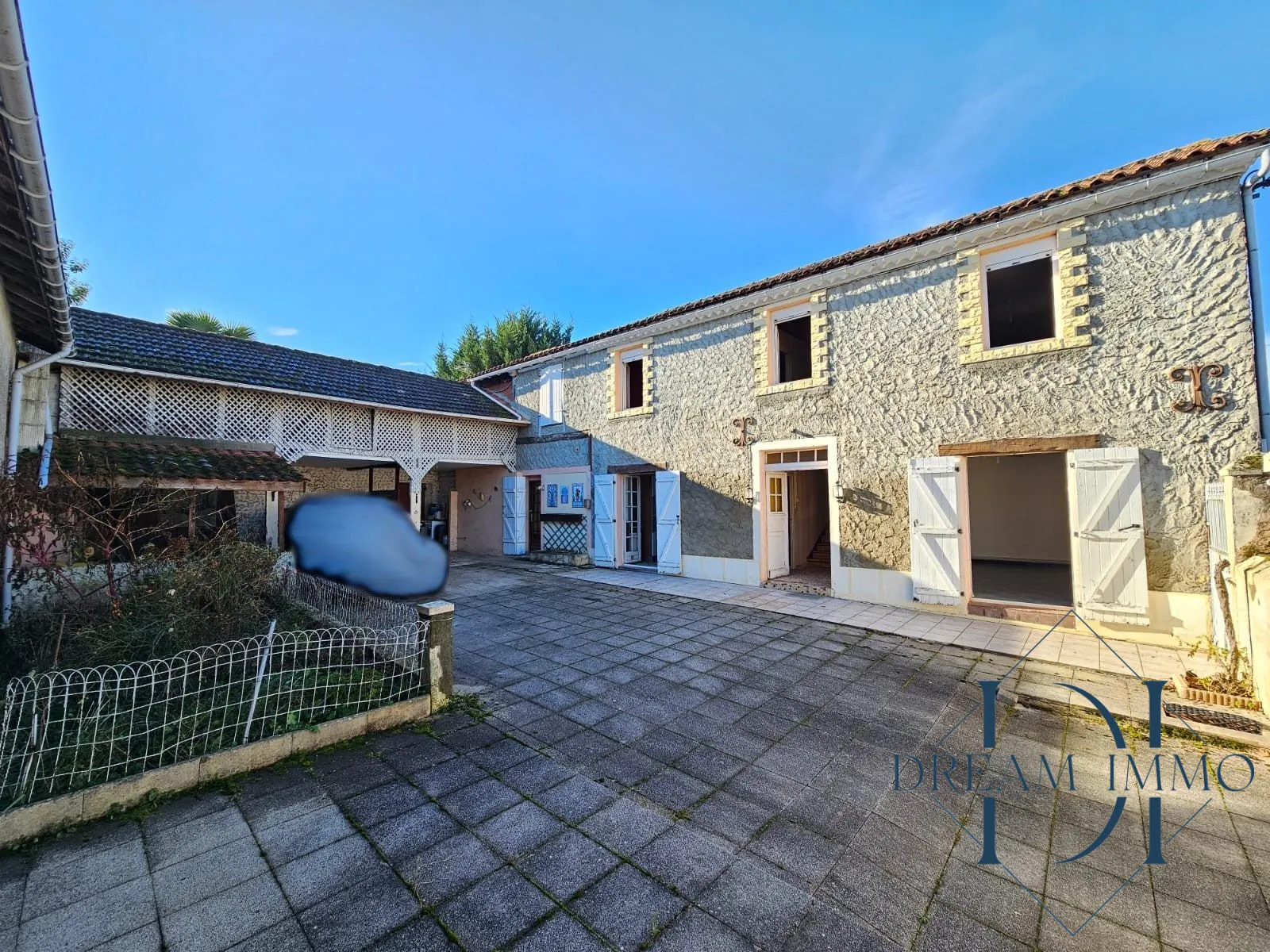 Maison de village lumineuse avec jardin et appartement indépendant à Maubourguet 