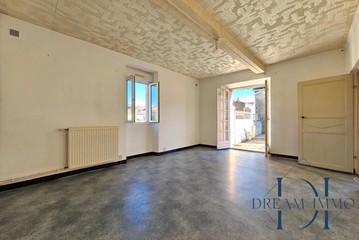 Maison de village lumineuse avec jardin et appartement indépendant à Maubourguet 
