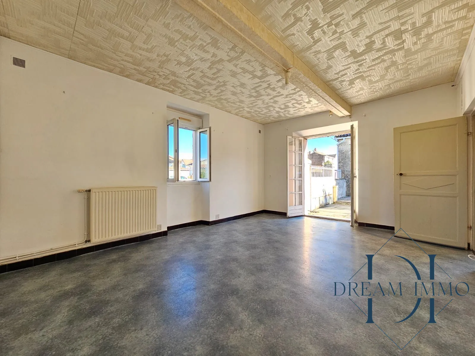 Maison de village lumineuse avec jardin et appartement indépendant à Maubourguet 