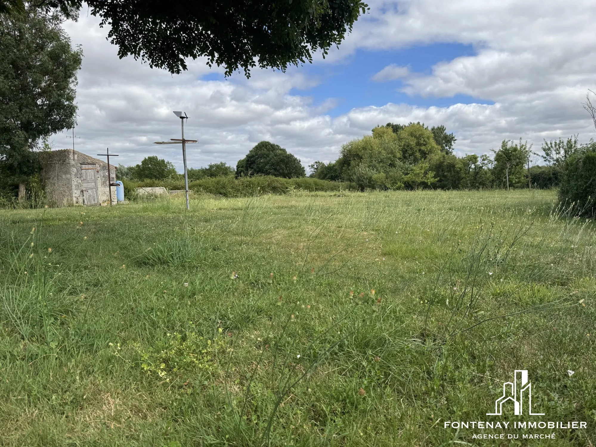 Belle maison de campagne avec terrain à Saint-Sulpice-en-Pareds – 152,94 m² 