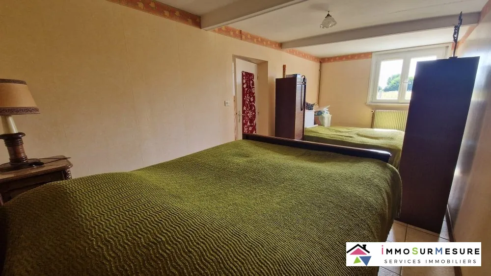 Maison ancienne à rénover de 118 m² avec jardin à Ivergny 