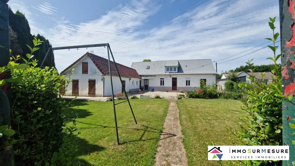 Maison ancienne à rénover de 118 m² avec jardin à Ivergny 