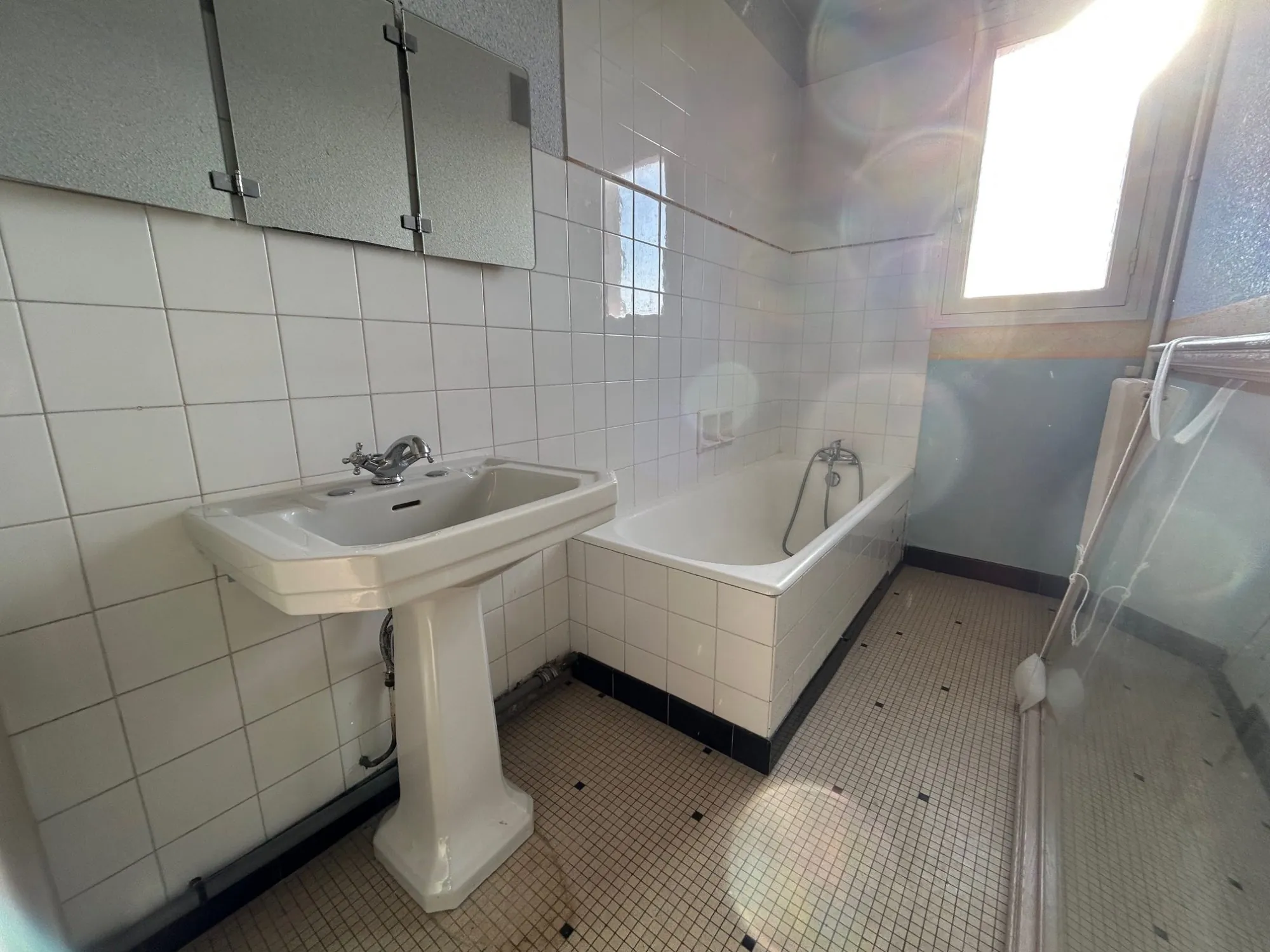 Appartement T2 avec Vue Mer à Douarnenez - 45 m² | Investissement et Résidence 
