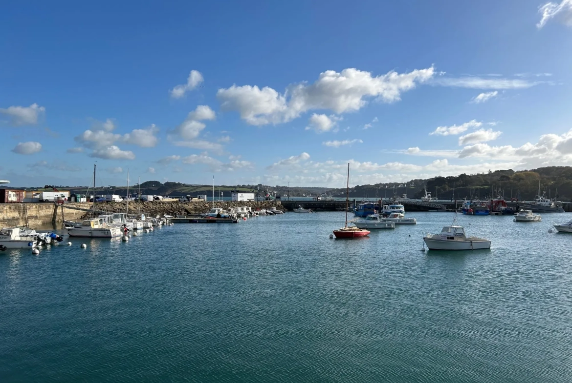 Appartement T2 avec Vue Mer à Douarnenez - 45 m² | Investissement et Résidence 