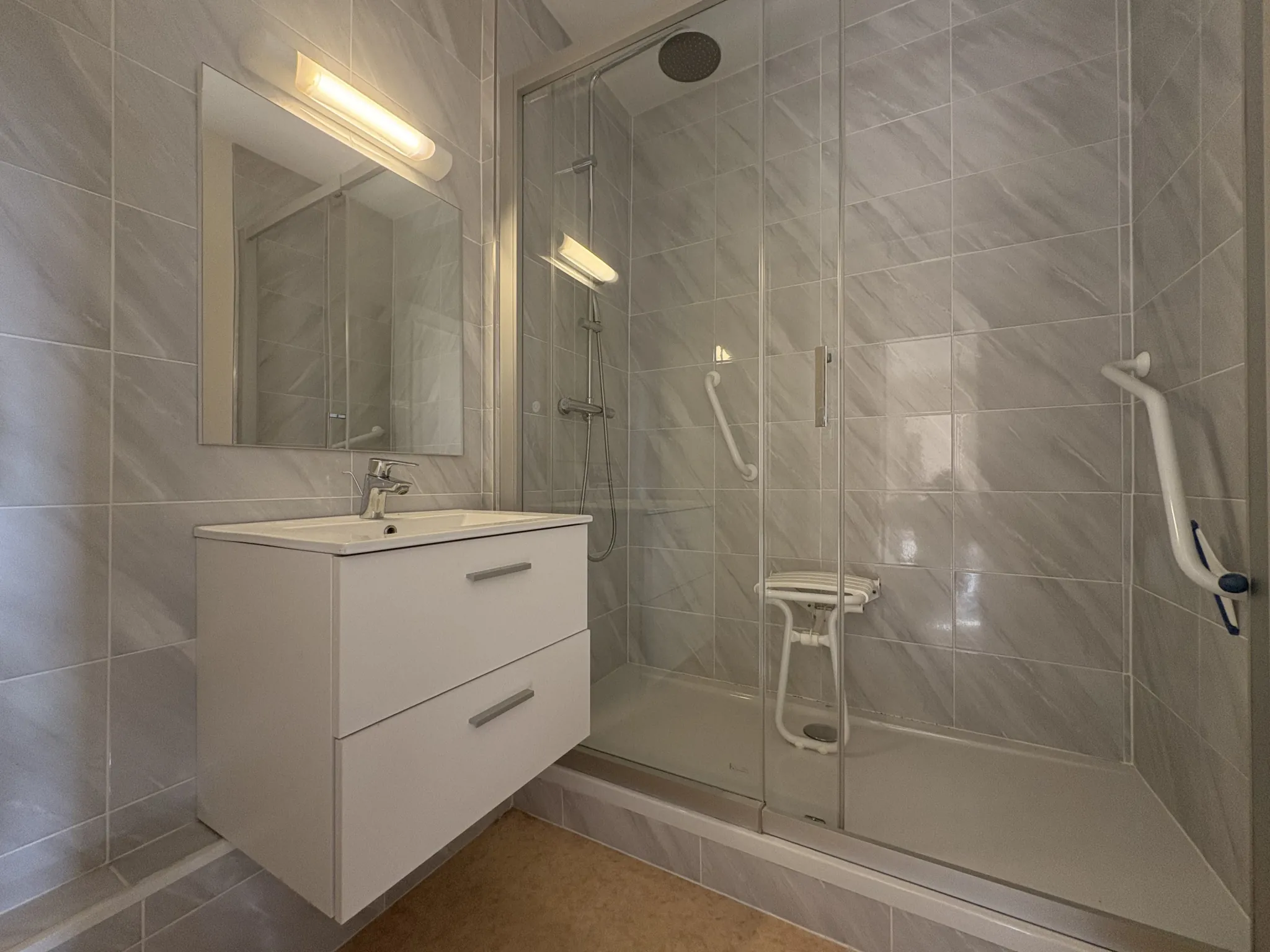 Appartement 3 pièces à vendre à Clermont-Ferrand, centre-ville, 56,58 m² 