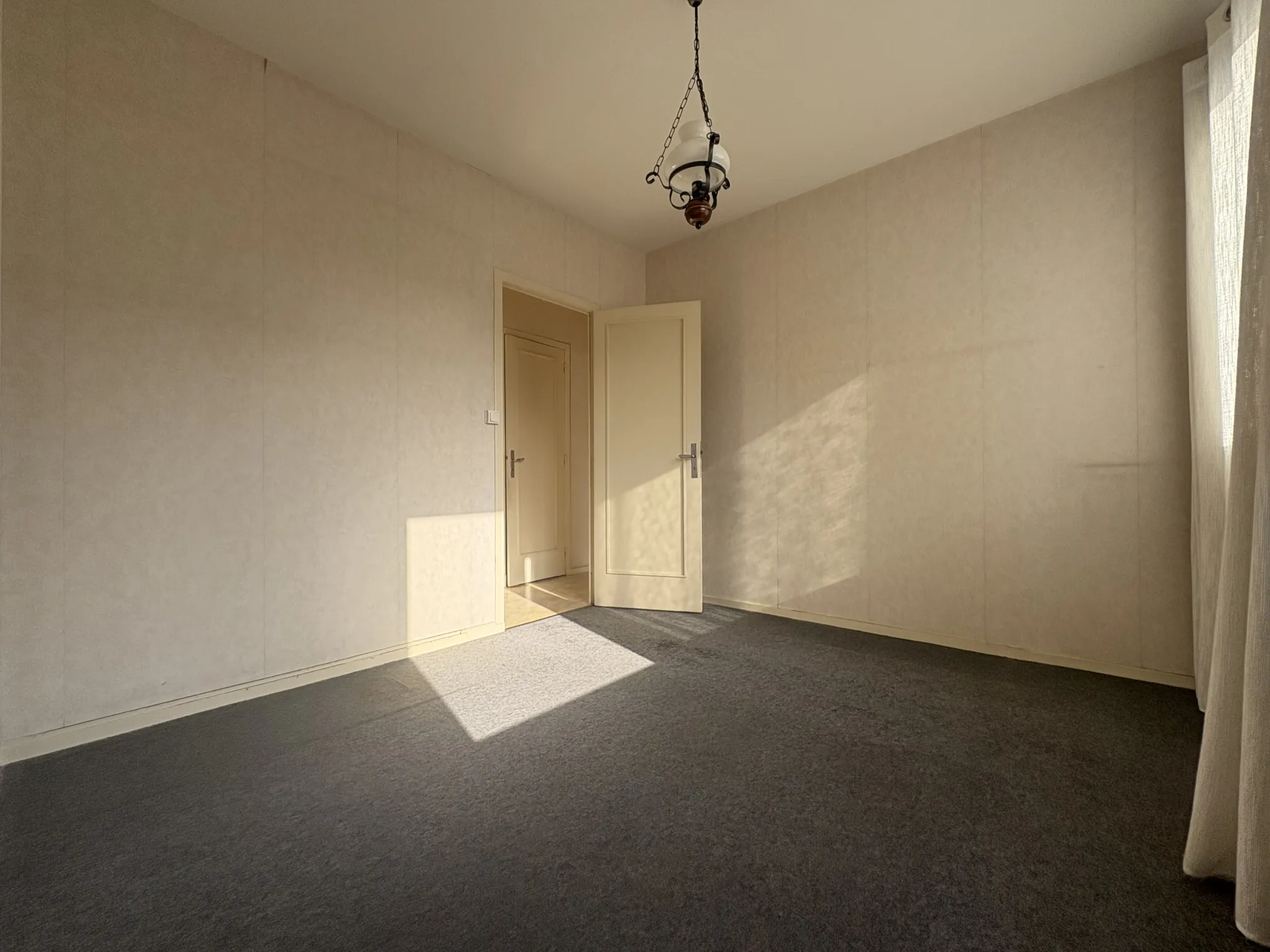Appartement 3 pièces à vendre à Clermont-Ferrand, centre-ville, 56,58 m² 