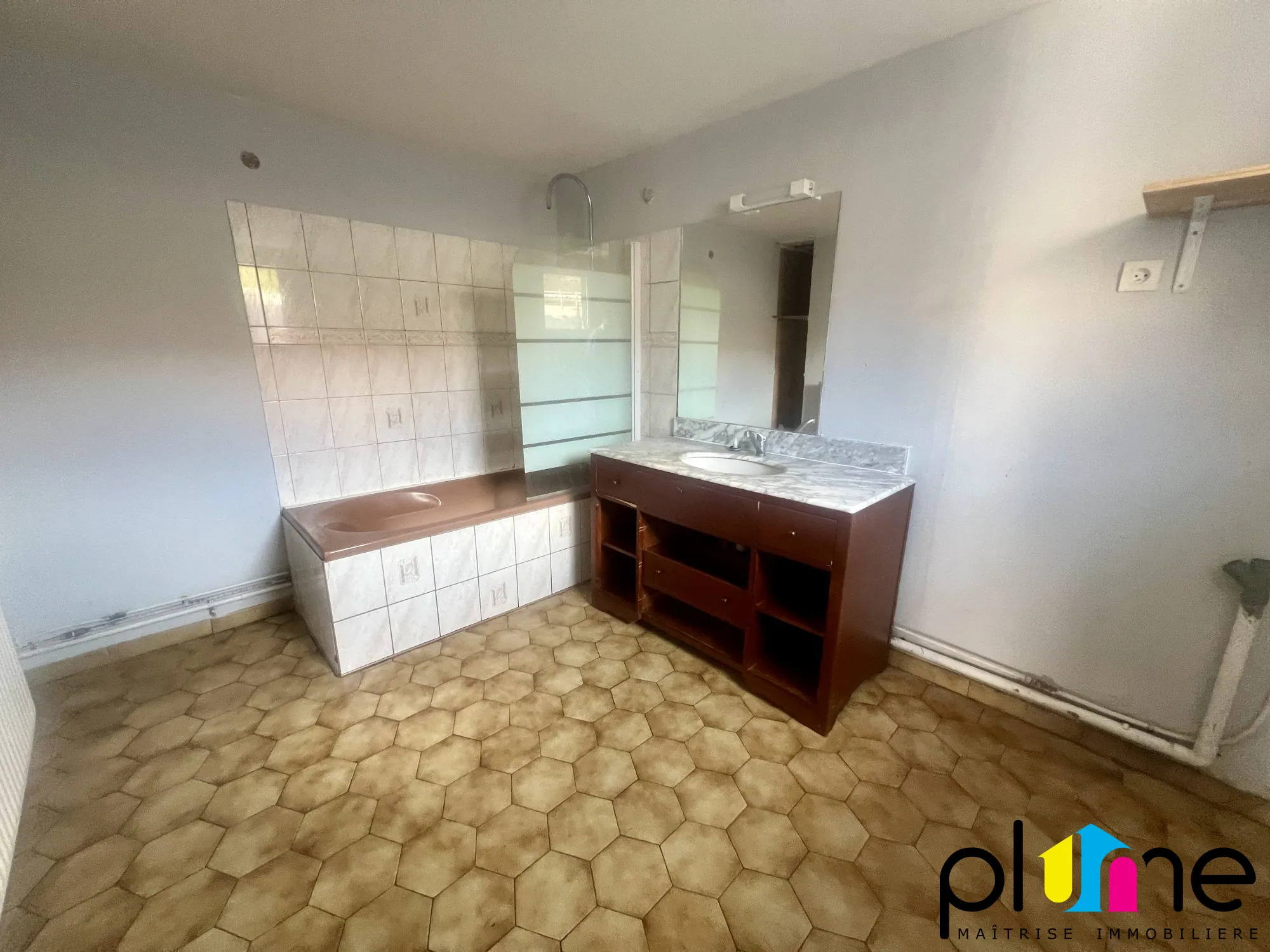 Maison à vendre à Avion – 115 m², 4 chambres, secteur résidentiel calme 