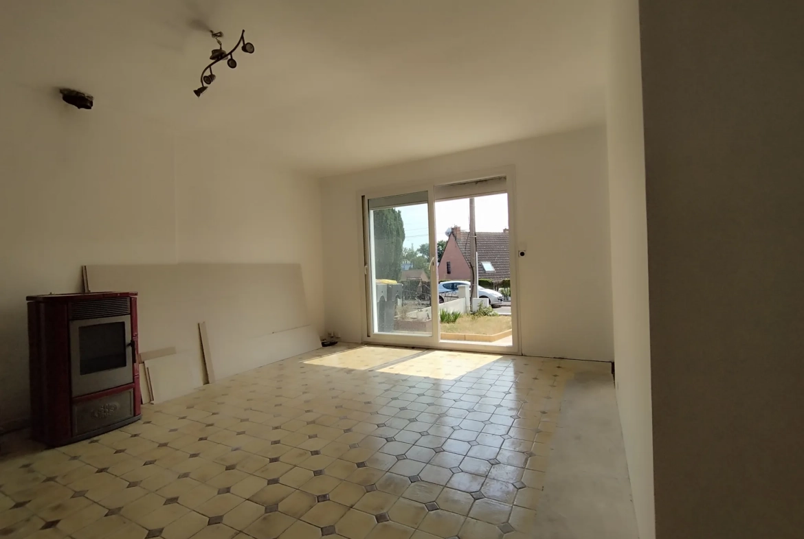 Maison plain-pied avec 3 chambres à Harnes - Confort et espace extérieur 