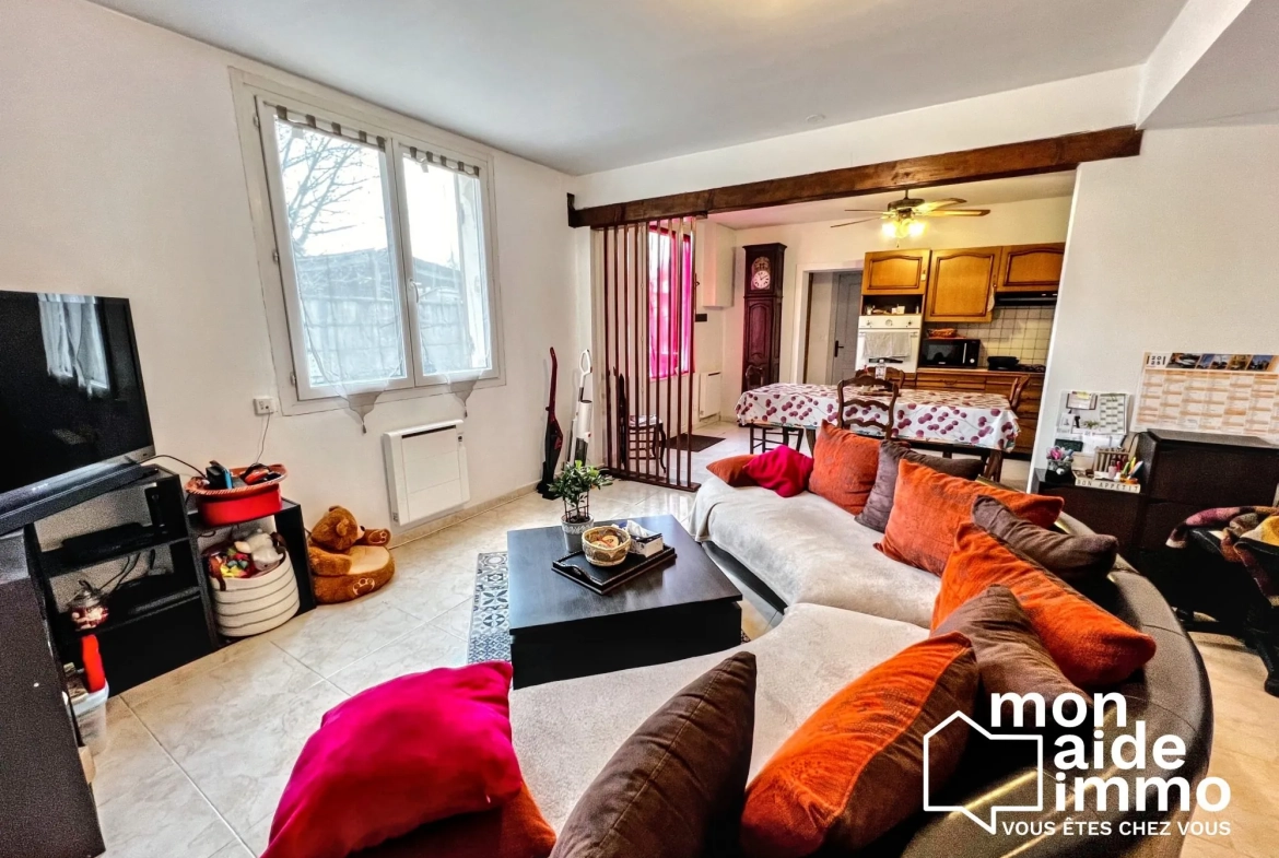 Maison 3 chambres à vendre proche de Libourne avec terrasse 