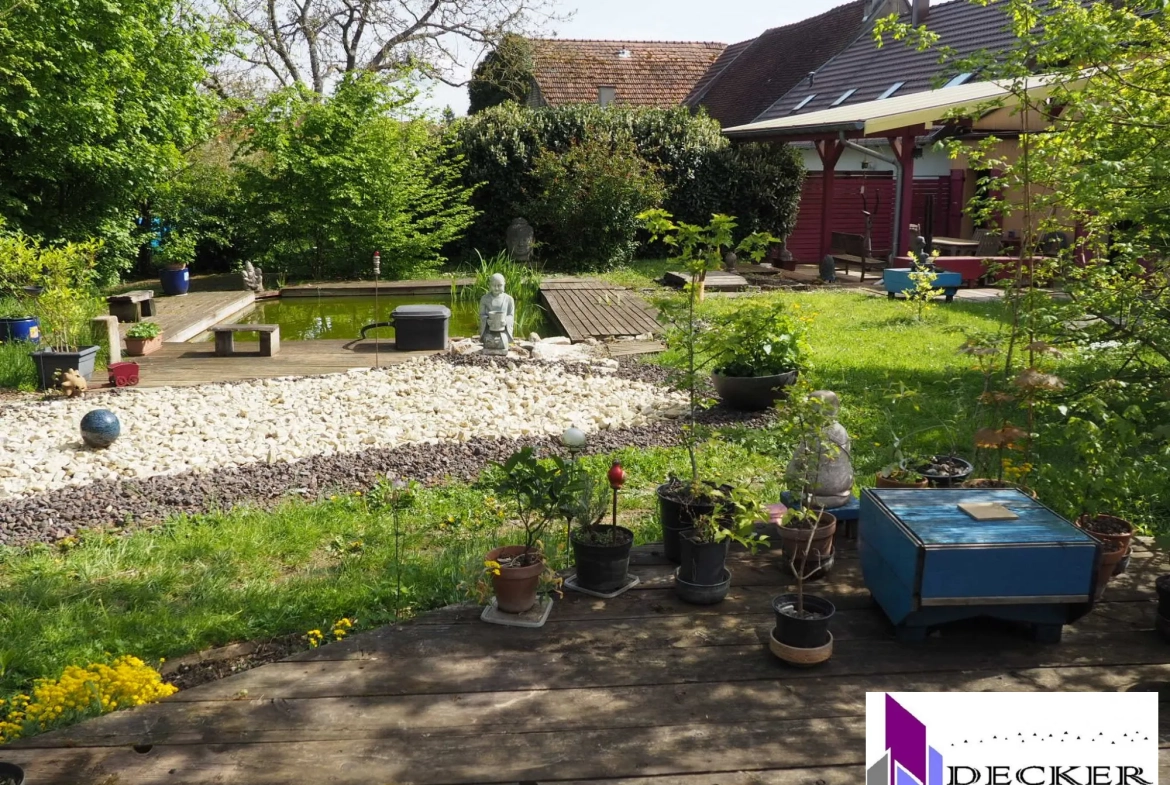 Maison rénovée de 121 m² avec dépendances et jardin à Schmittviller (57) 