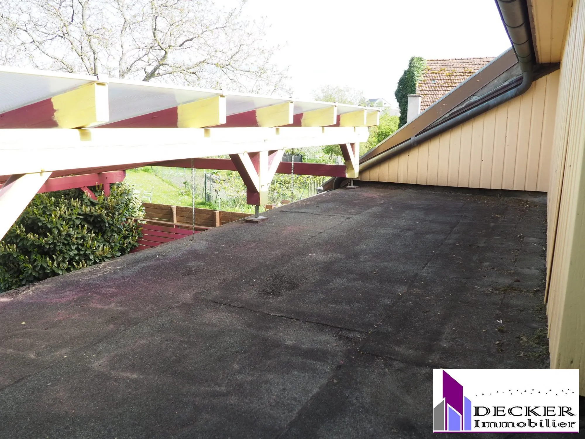 Maison rénovée de 121 m² avec dépendances et jardin à Schmittviller (57) 