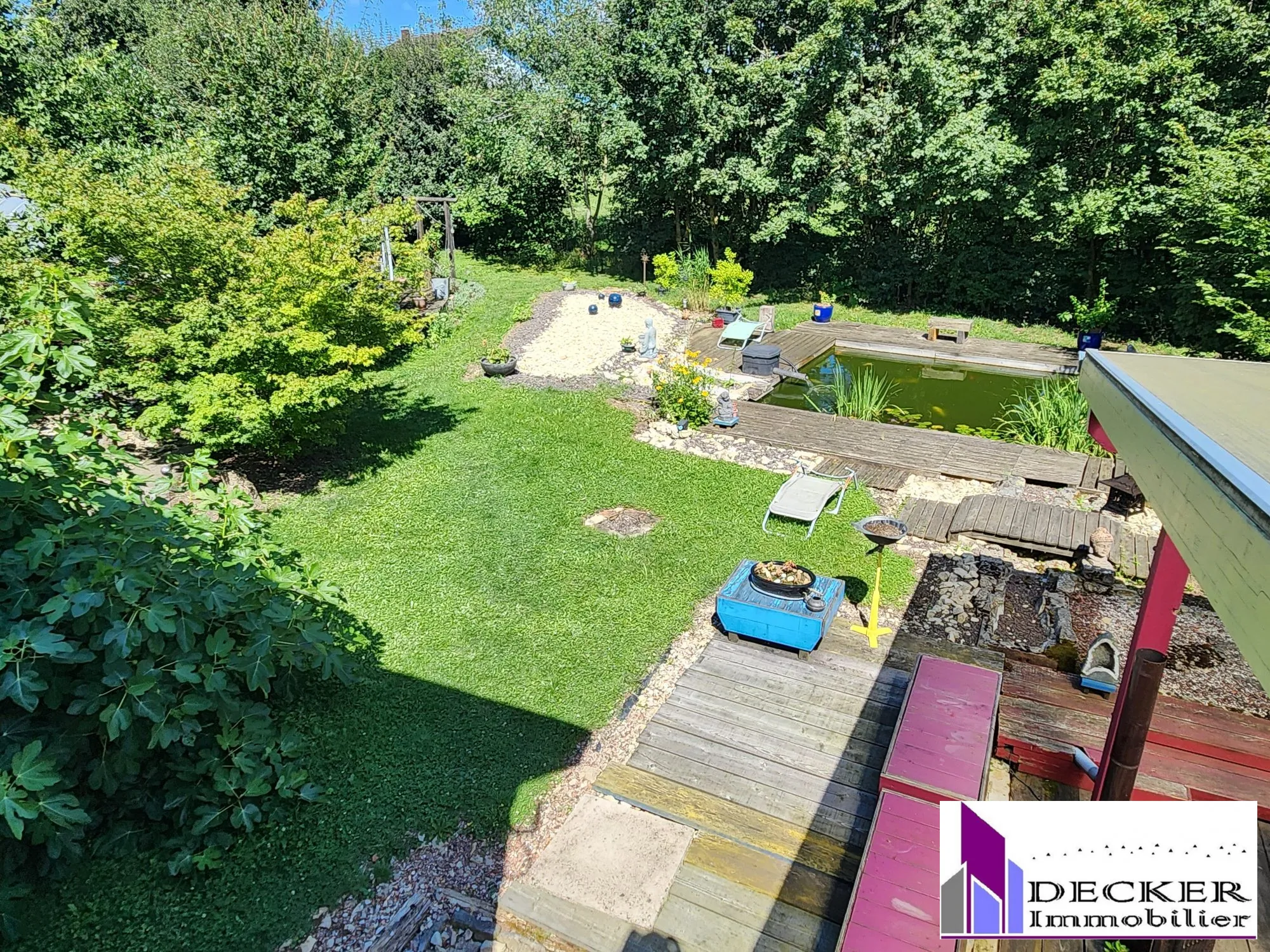 Maison rénovée de 121 m² avec dépendances et jardin à Schmittviller (57) 