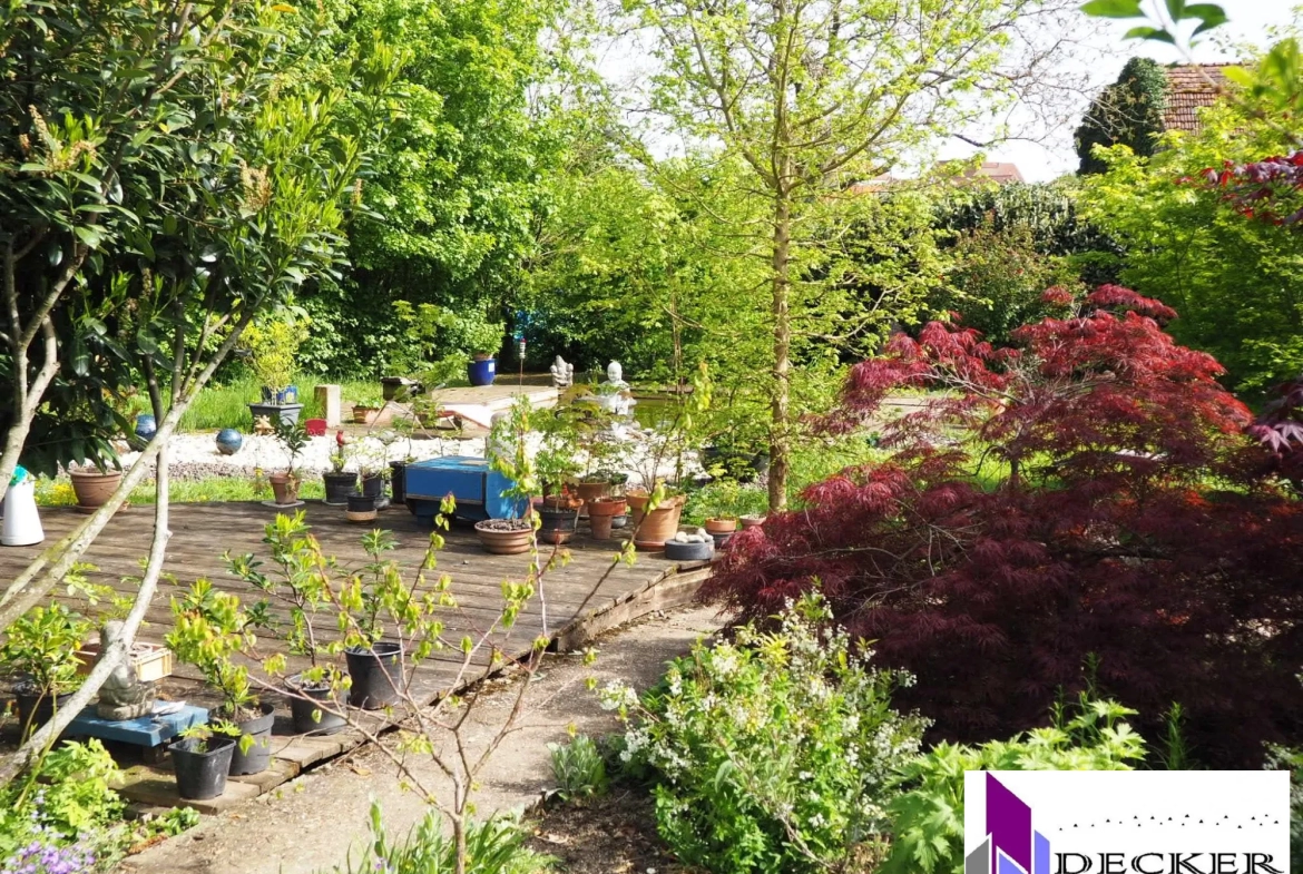Maison rénovée de 121 m² avec dépendances et jardin à Schmittviller (57) 