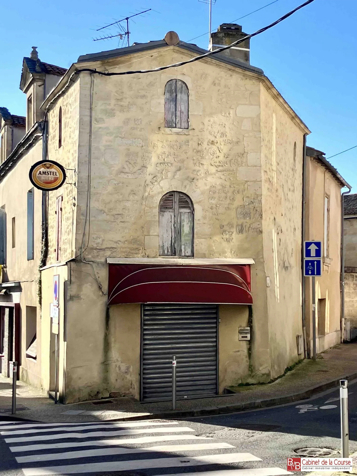 Local commercial à rénover de 66 m² en centre-ville de Saint-André-de-Cubzac avec fort potentiel 