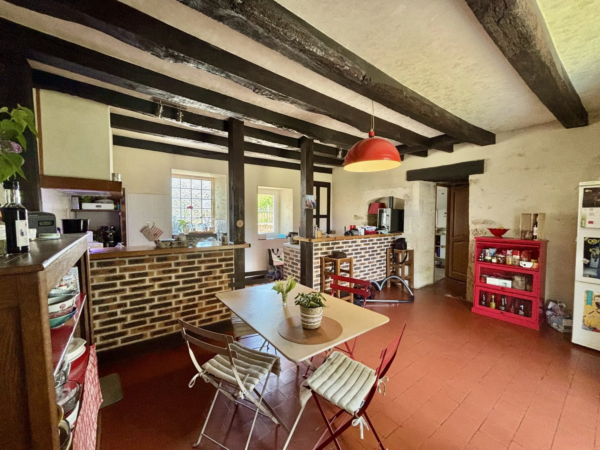 À vendre longue longère de 105 m² avec terrain à Saint-Benin-d'Azy 