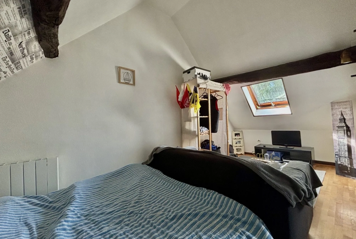 À vendre longue longère de 105 m² avec terrain à Saint-Benin-d'Azy 