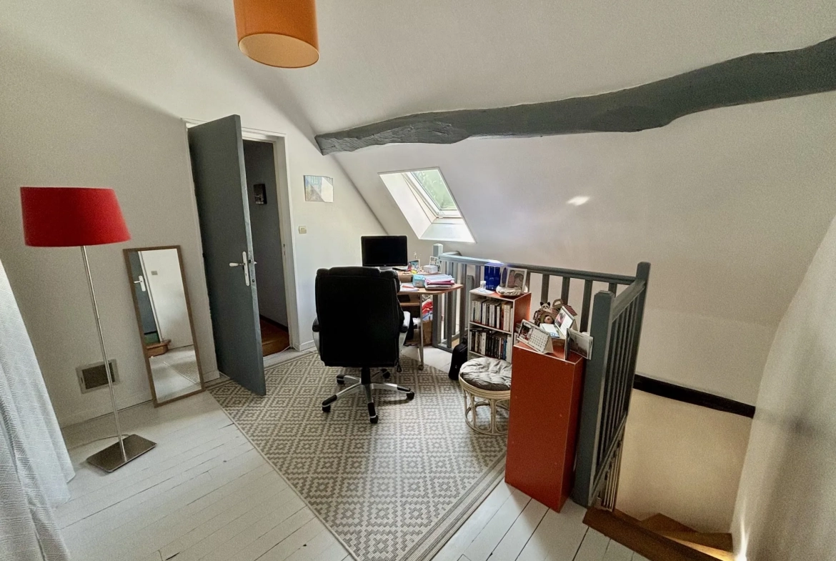 À vendre longue longère de 105 m² avec terrain à Saint-Benin-d'Azy 