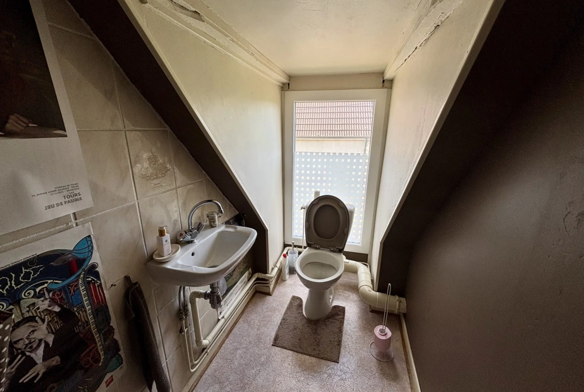 À vendre longue longère de 105 m² avec terrain à Saint-Benin-d'Azy 