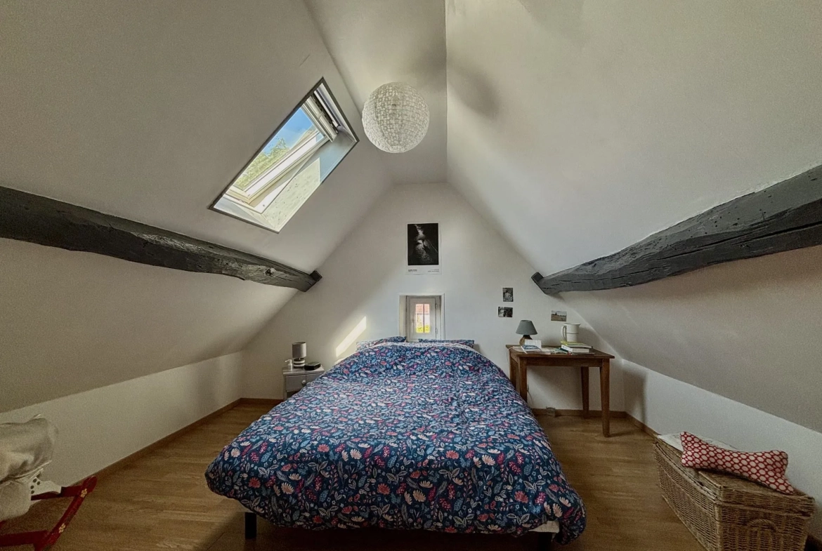 À vendre longue longère de 105 m² avec terrain à Saint-Benin-d'Azy 