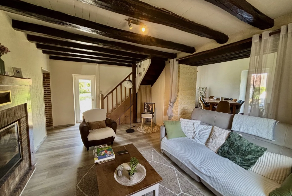 À vendre longue longère de 105 m² avec terrain à Saint-Benin-d'Azy 