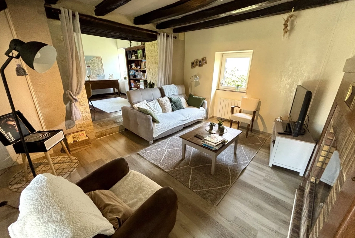 À vendre longue longère de 105 m² avec terrain à Saint-Benin-d'Azy 