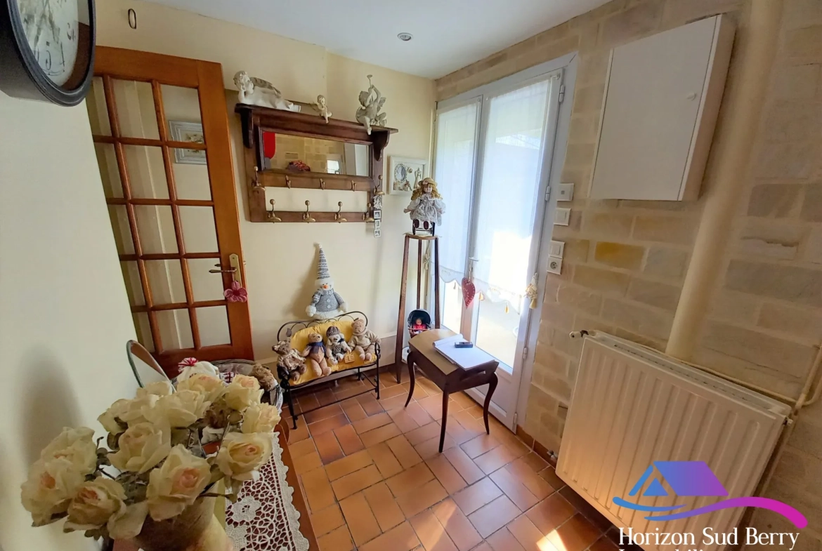 sas Maison rénovée avec jardin et garage dans le Sud du Berry 